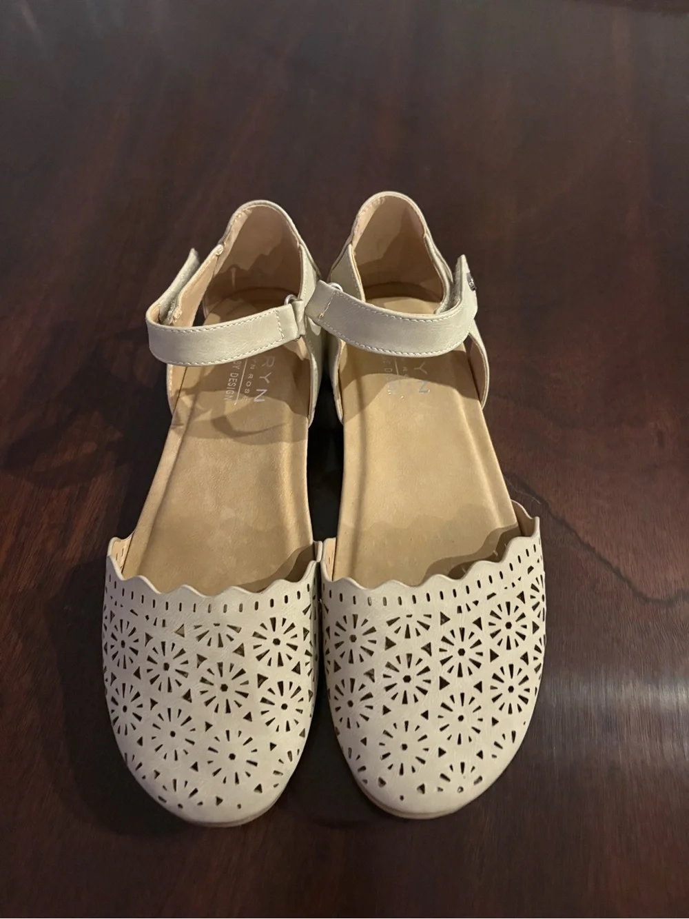 Taryn Rose Girls' Cream Ankle-Strap Flats